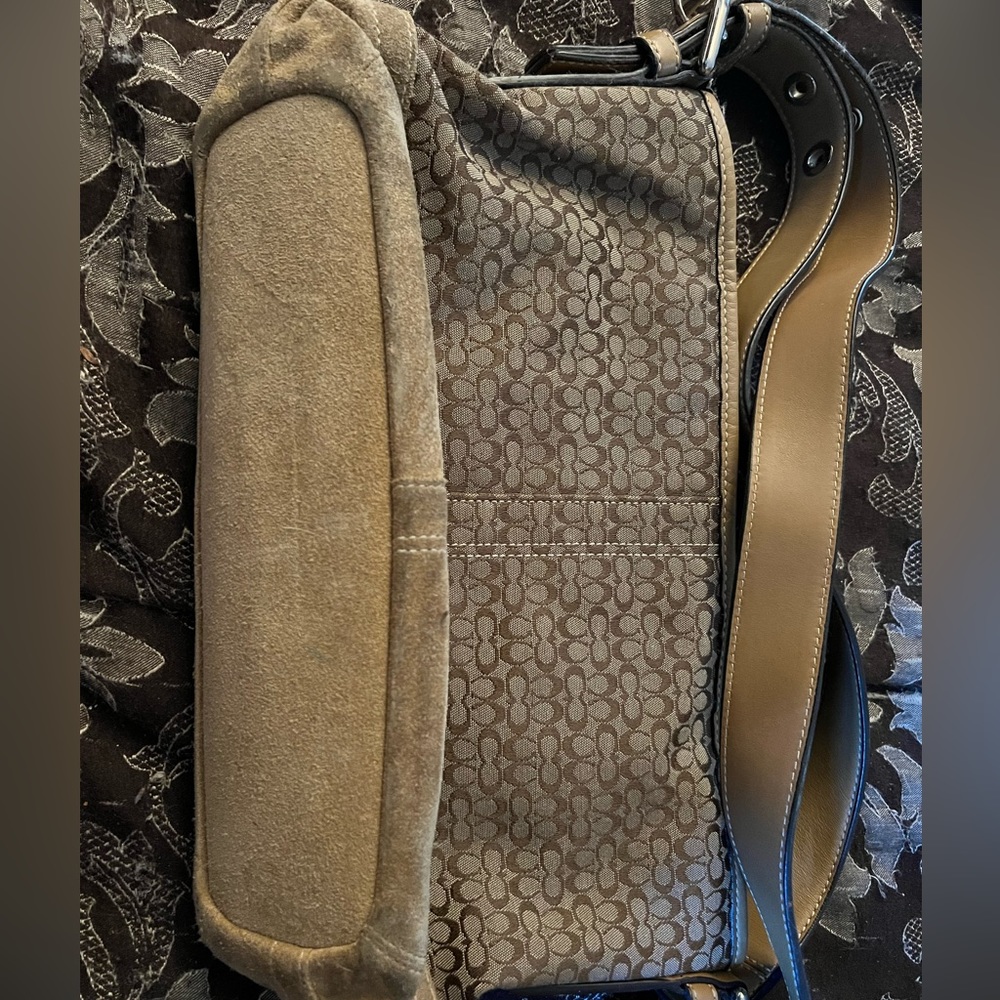 Coach purse - Picture 2 of 3